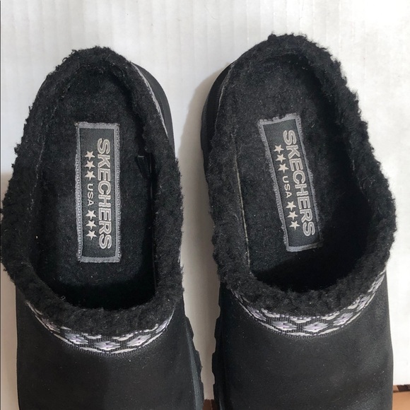 SKECHERS Shindigs Comfy Hour Clogs w. Faux  Sherpa Lining Black Size 7.5 - Picture 4 of 9